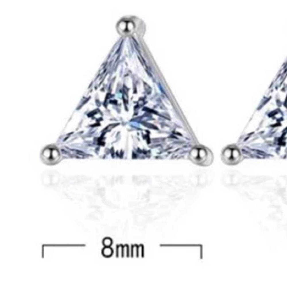 🌟 Sterling Silver 925 CZ Triangle Stud Earrings - Picture 2 of 4